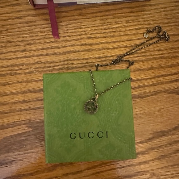 Gucci Interlocking Gs Pendant Necklace - Picture 4 of 6